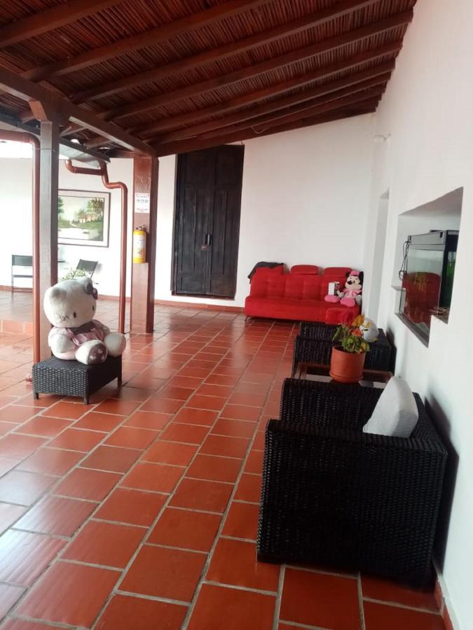 Hotel La Casona Chinácota Buitenkant foto