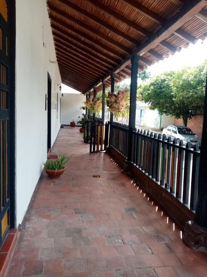 Hotel La Casona Chinácota Buitenkant foto