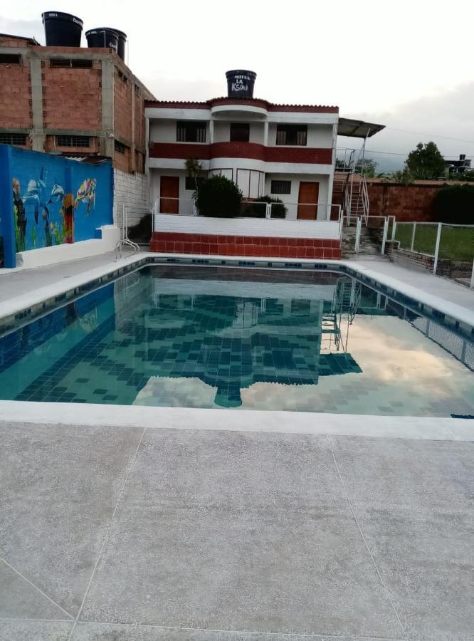 Hotel La Casona Chinácota Buitenkant foto