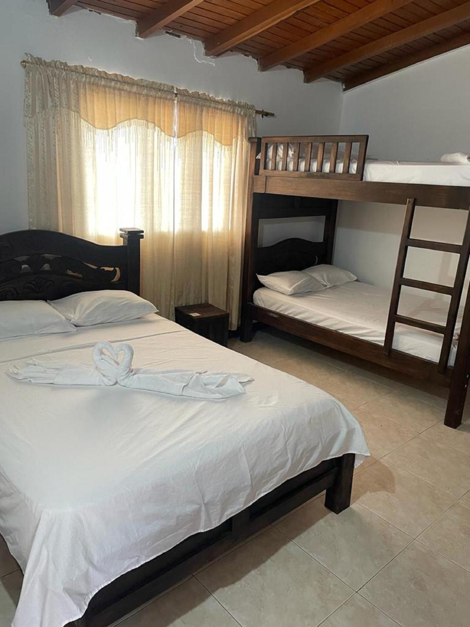 Hotel La Casona Chinácota Buitenkant foto