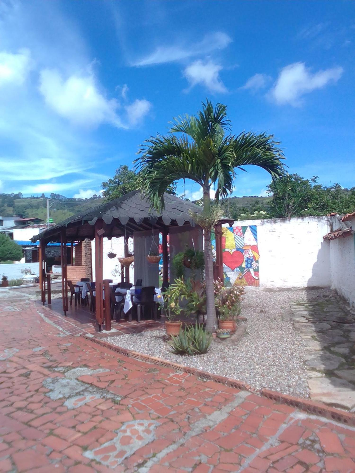 Hotel La Casona Chinácota Buitenkant foto